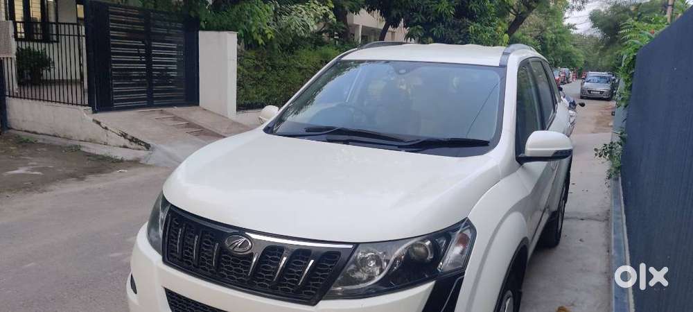 Mahindra Xuv500 At 2017