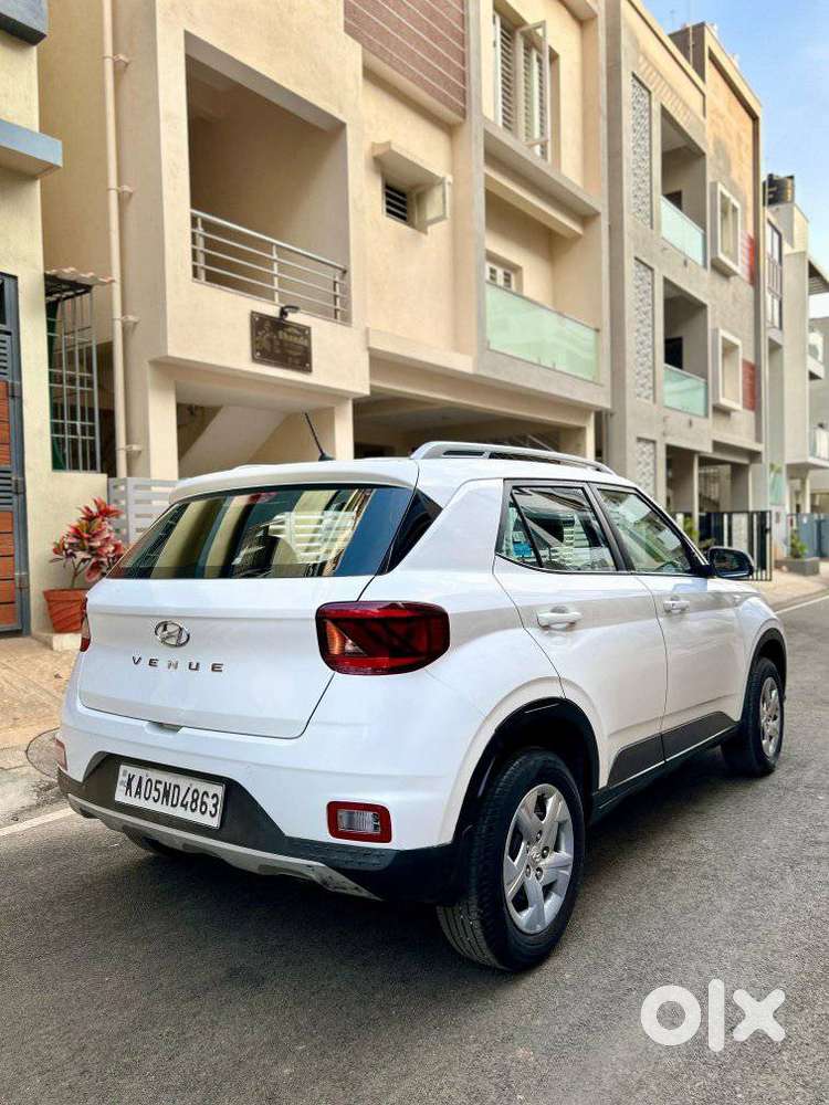 Hyundai Venue S 1.2 Petrol, 2021, Petrol
