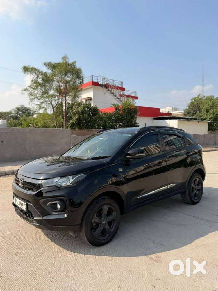 Tata Nexon, 2023, Petrol