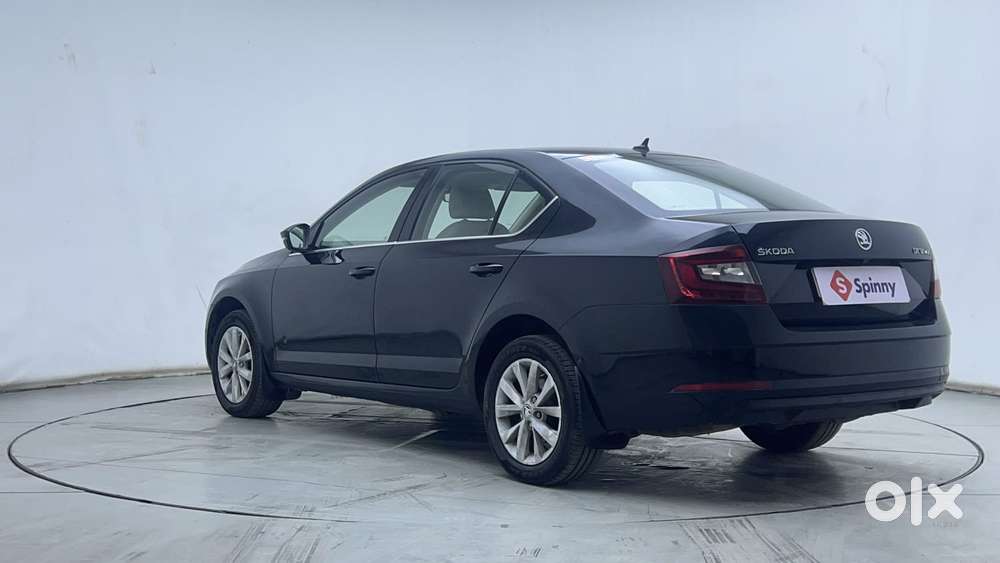 Skoda Octavia Elegance 1.8 Tsi At, 2017, Petrol