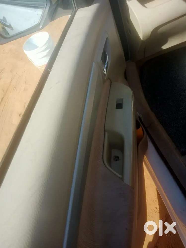 Maruti Suzuki Ertiga 2013