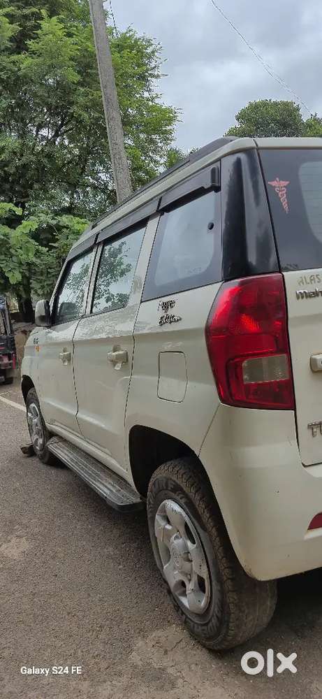 Mahindra Tuv 300 2016