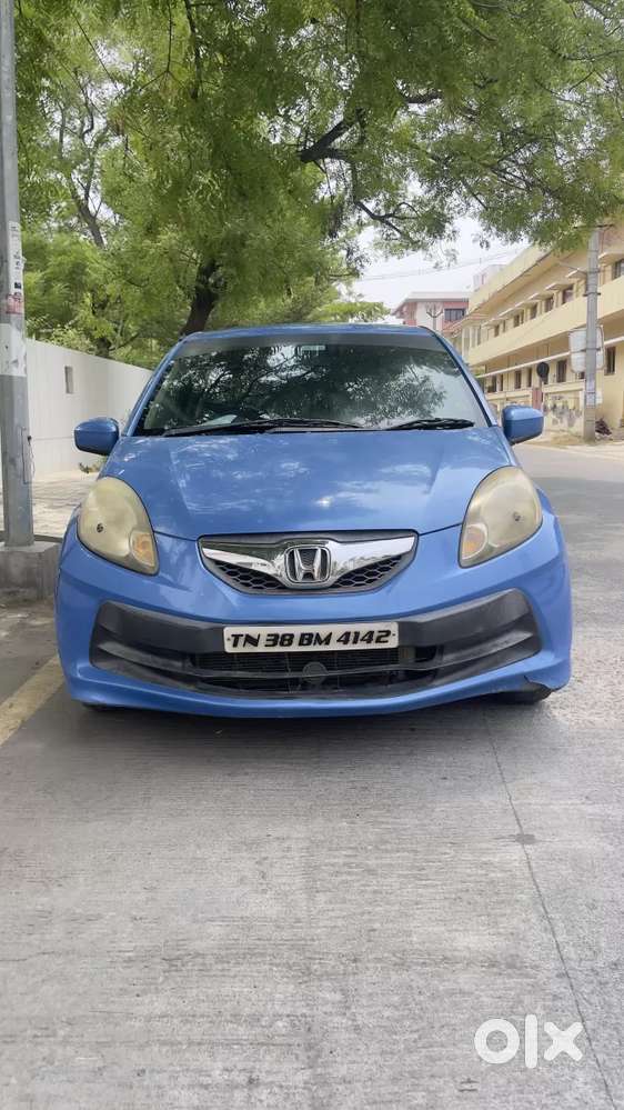 Honda Brio V Automatic, 2012, Petrol