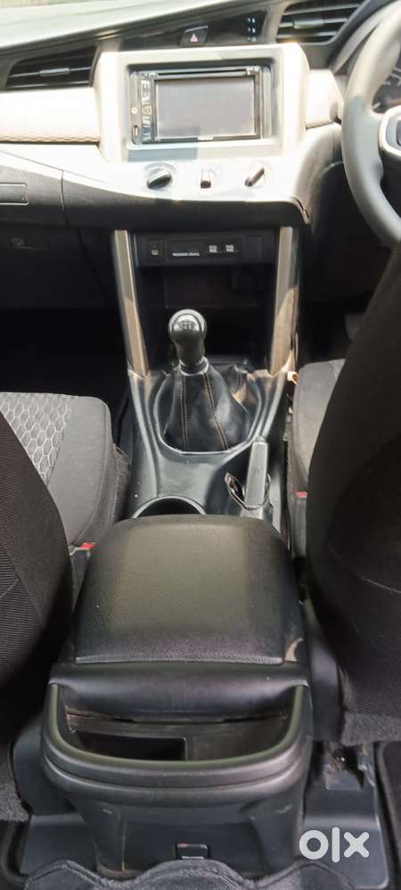 Toyota Innova Crysta 2.4 G Mt 8s, 2017, Diesel