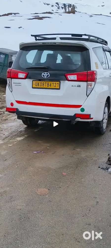 Toyota Innova Crysta 2025