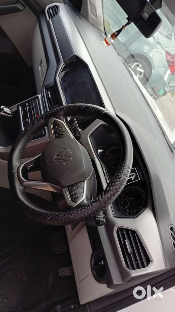 Volkswagen Taigun 1.0 Tsi Highline At, 2022, Petrol