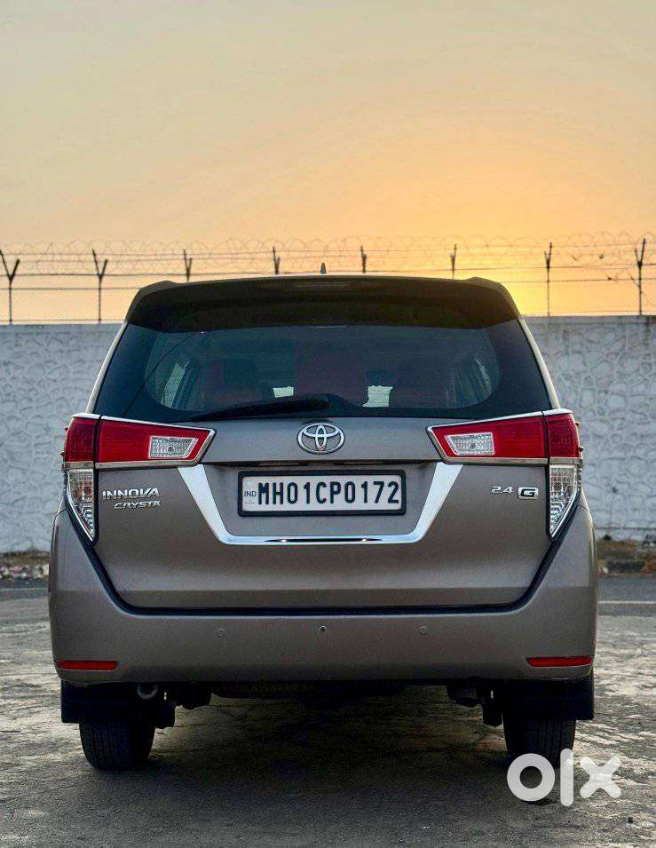 Toyota Innova Crysta 2.4 G Mt 8s, 2016, Diesel