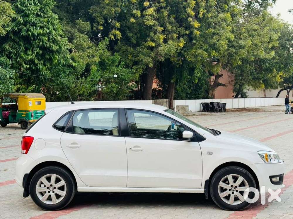 Volkswagen Polo Petrol Highline 1.6l, 2012, Diesel