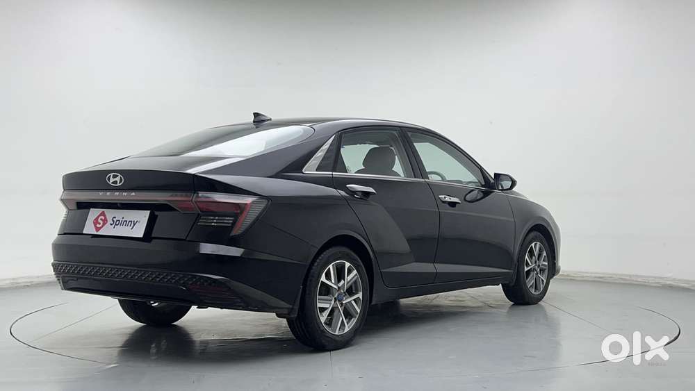 Hyundai Verna 1.5 Sx Petrol Mt, 2023, Petrol