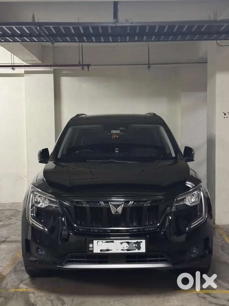 Mahindra Xuv700 Ax7l Ebony Full Black