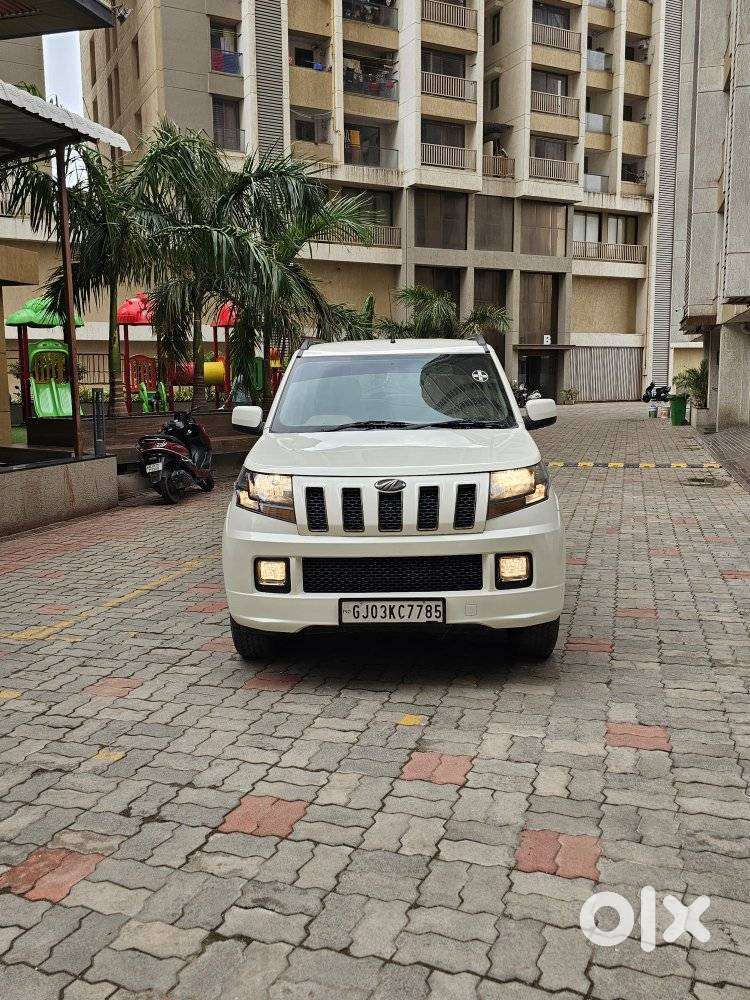 Mahindra Tuv 300 T10, 2018, Diesel