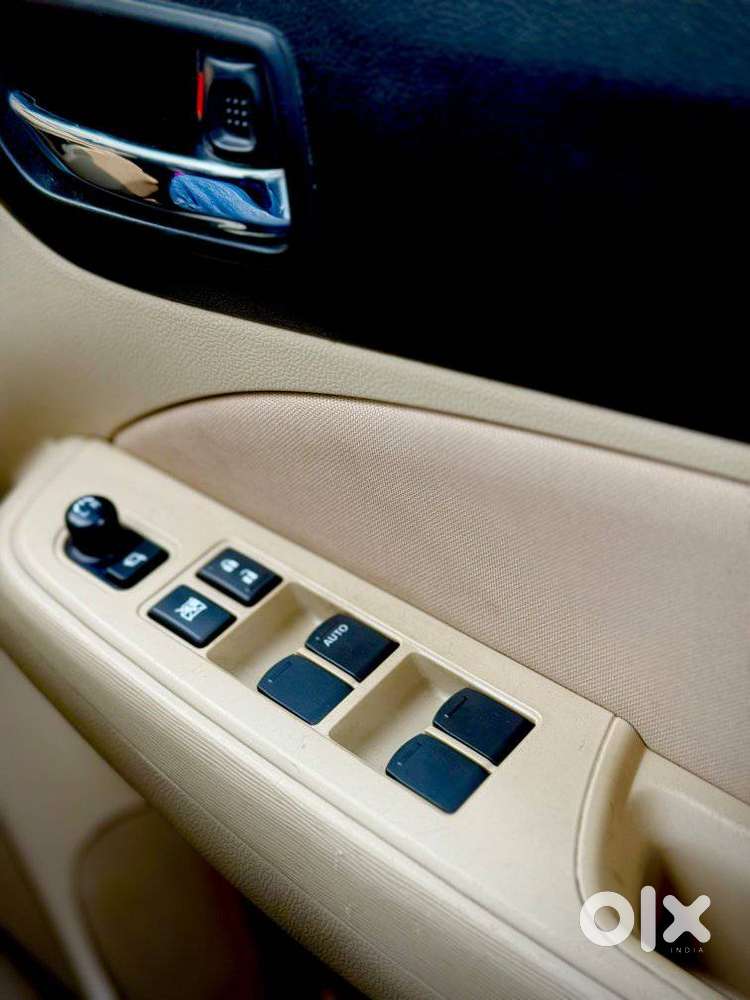 Maruti Suzuki Dzire 1.2 Vxi, 2022, Petrol