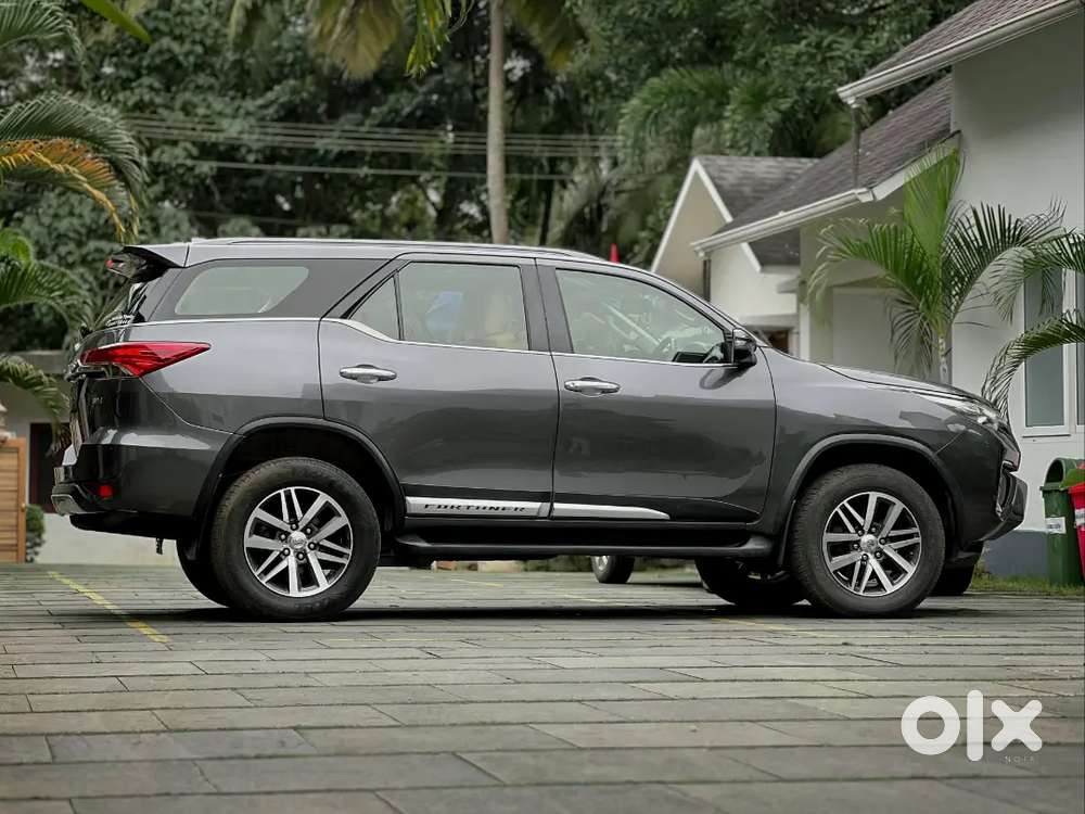 Toyota Fortuner. Hr Registration. No Replays. Company Services