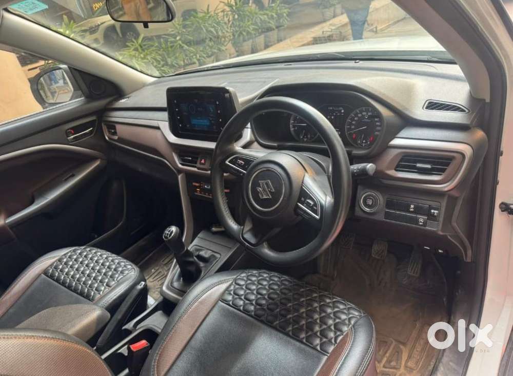 Maruti Suzuki Brezza 1.5 Zxi Smart Hybrid, 2023, Petrol