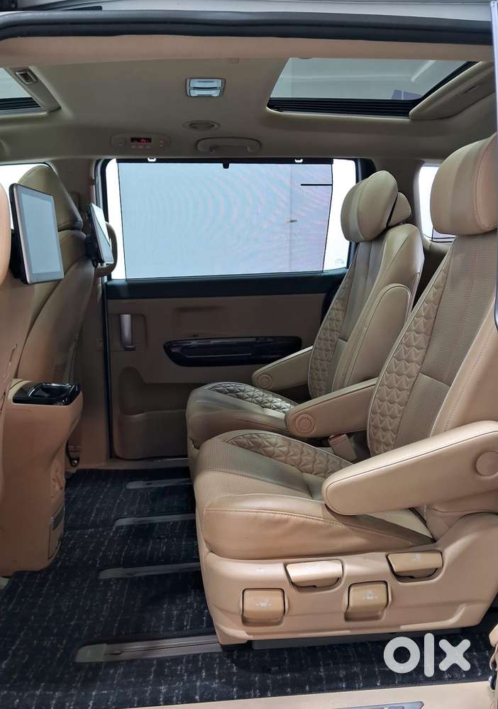 Kia Carnival Limousine Plus 7 Str, 2022, Diesel