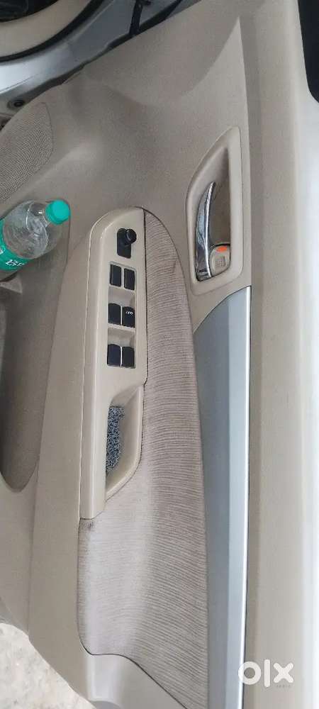 Maruti Suzuki Ertiga 2013 Diesel 998652 Km Driven