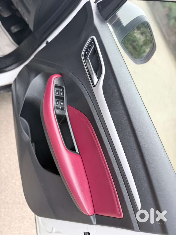 Mg Astor 1.5 Savvy Cvt S Red, 2022, Petrol