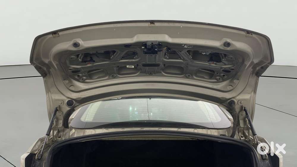 Tata Tigor Xza, 2019, Petrol