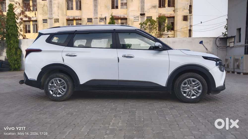 Kia Carens 1.4 Prestige 7 Str, 2023, Petrol