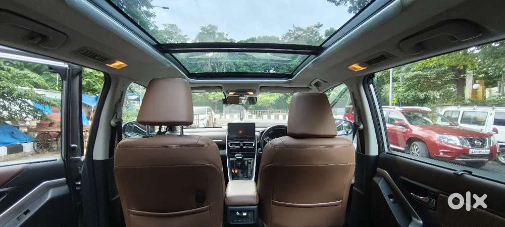 Toyota Innova Hycross 2.0 2023