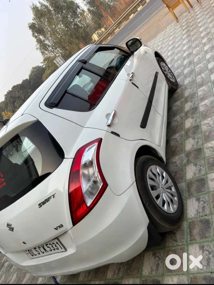 Maruti Suzuki Swift 2013 Cng & Hybrids 86000 Km Driven