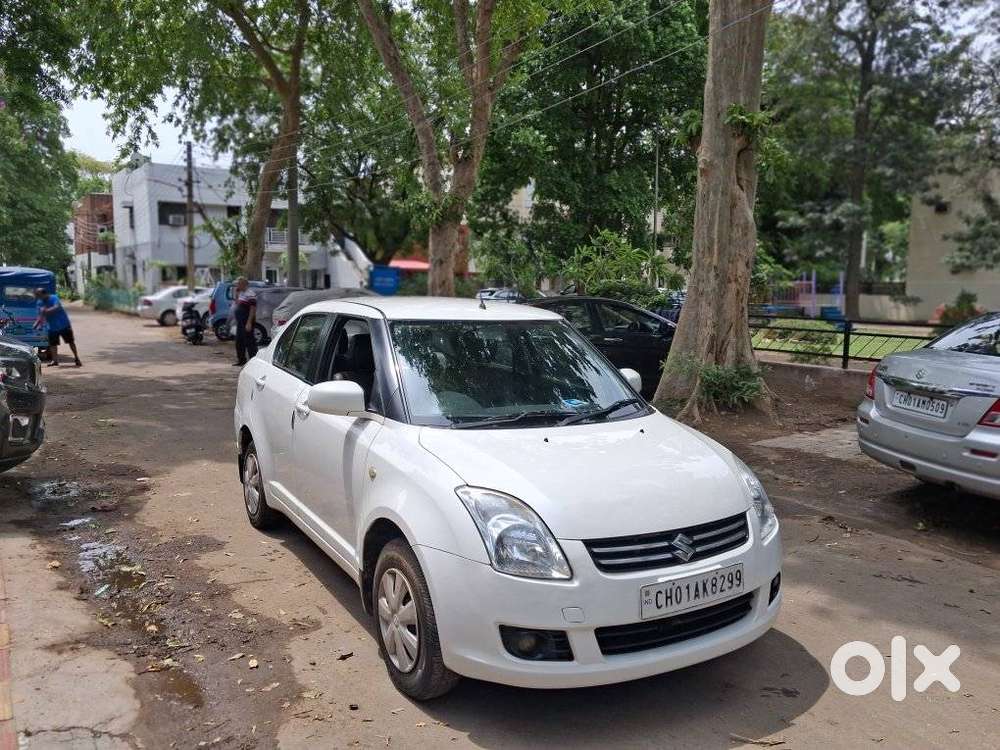 Maruti Suzuki Swift Dzire 1.2 Vxi Bsiv, 2011, Petrol