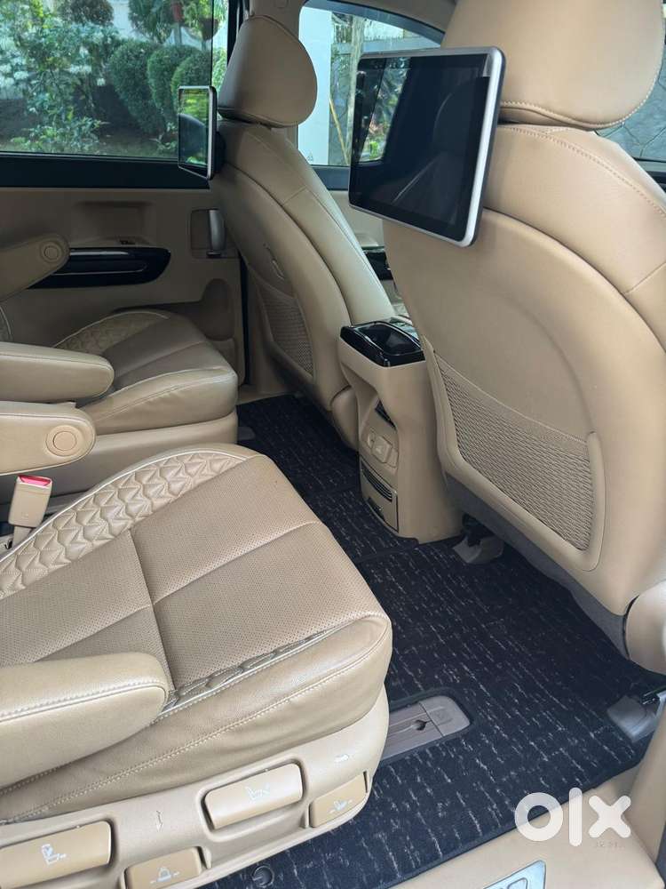 Kia Carnival Limousine Plus 7 Str, 2022, Diesel