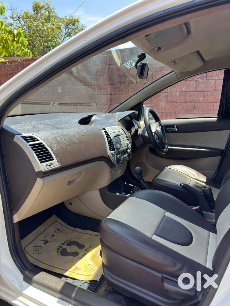 Hyundai I20 Sportz 2010