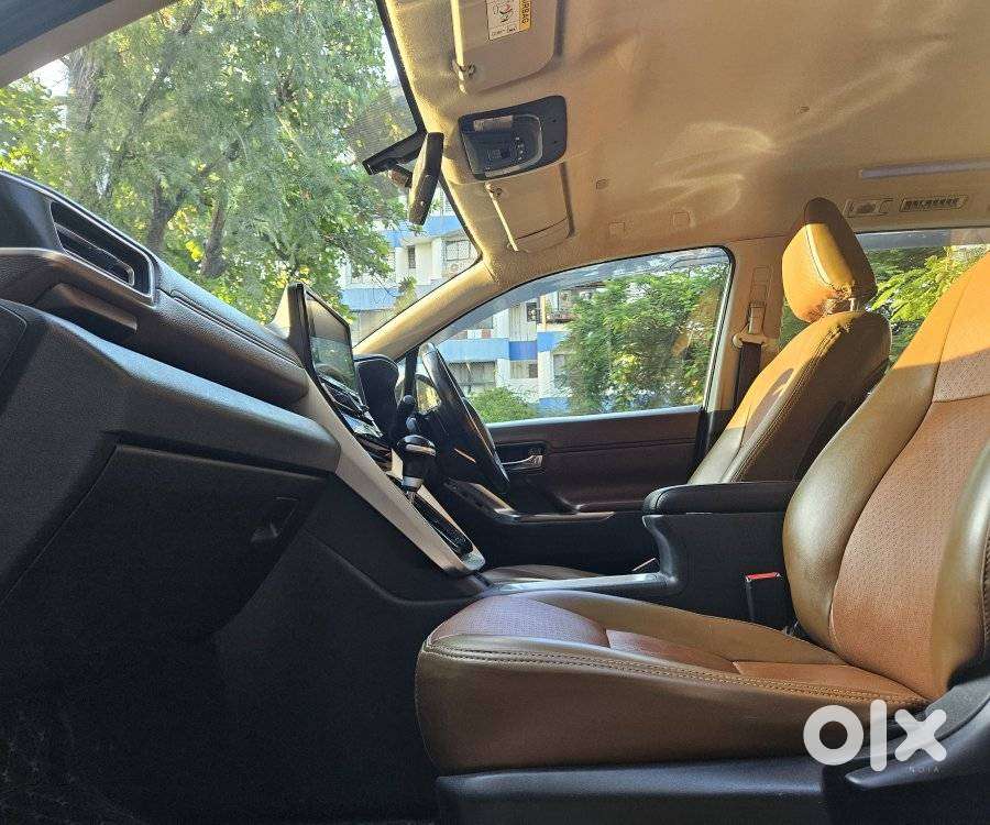 Toyota Innova Hycross 2.0 Vx Hybrid 8 Str, 2023, Petrol