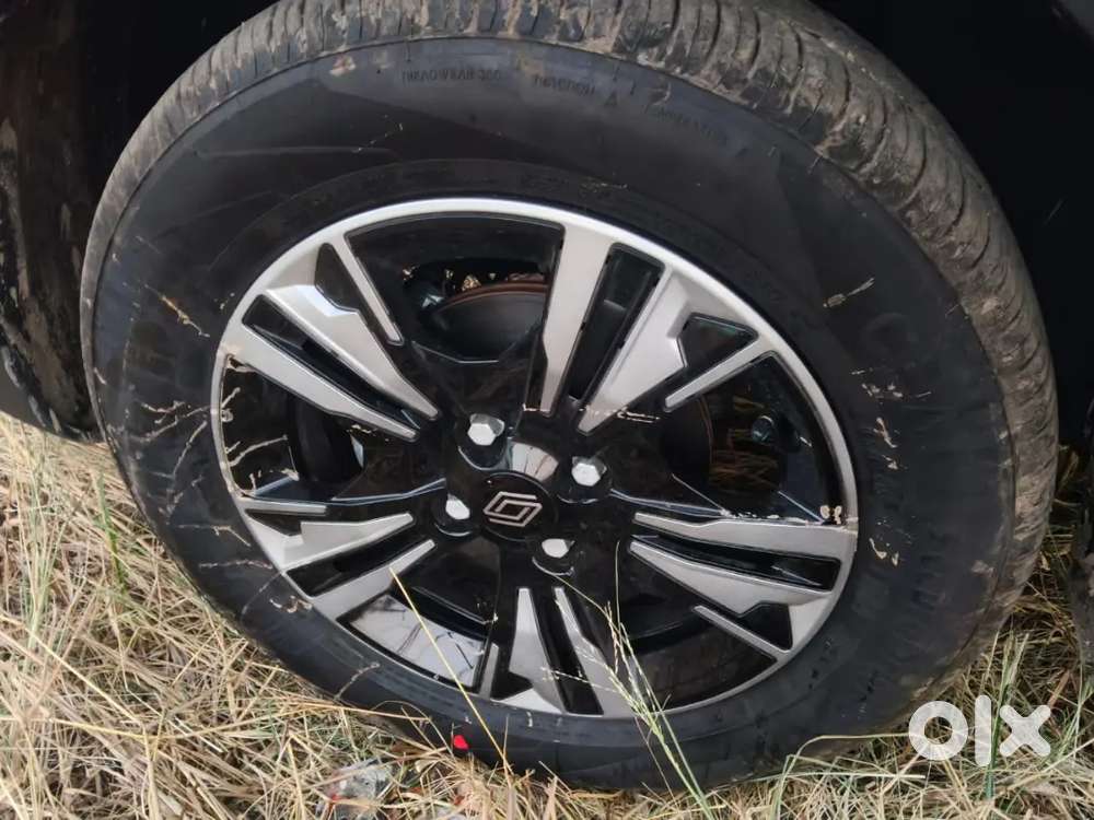 Mahindra Renault Logan 25 Petrol 16000 Km Driven