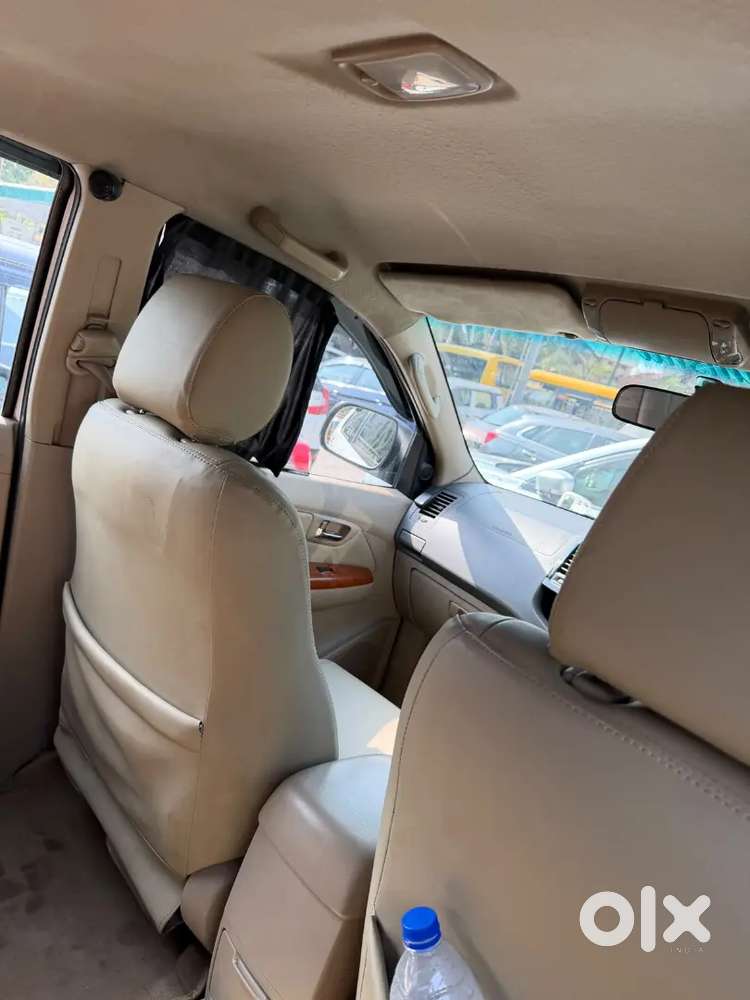 Toyota Fortuner Legender 2011