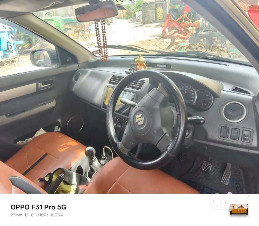 Mala Gadi Vikaychi Aahe