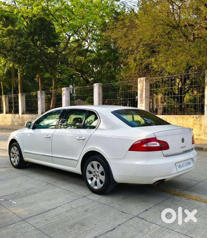 Skoda Superb 1.8 Elegance Tsi At, 2011, Petrol