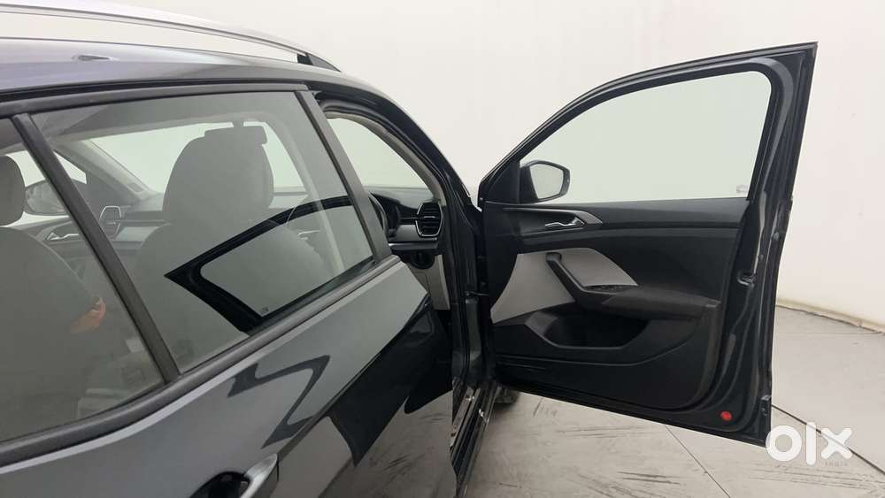 Skoda Kushaq 1.0 Tsi Ambition At, 2021, Petrol