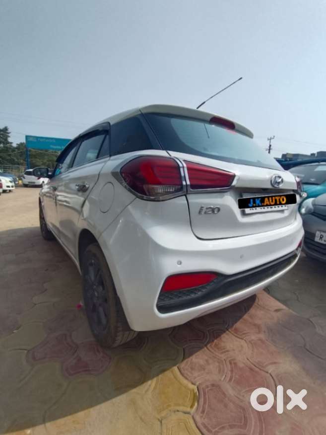 Hyundai I20 Asta (o) 1.2 Mt, 2018, Petrol