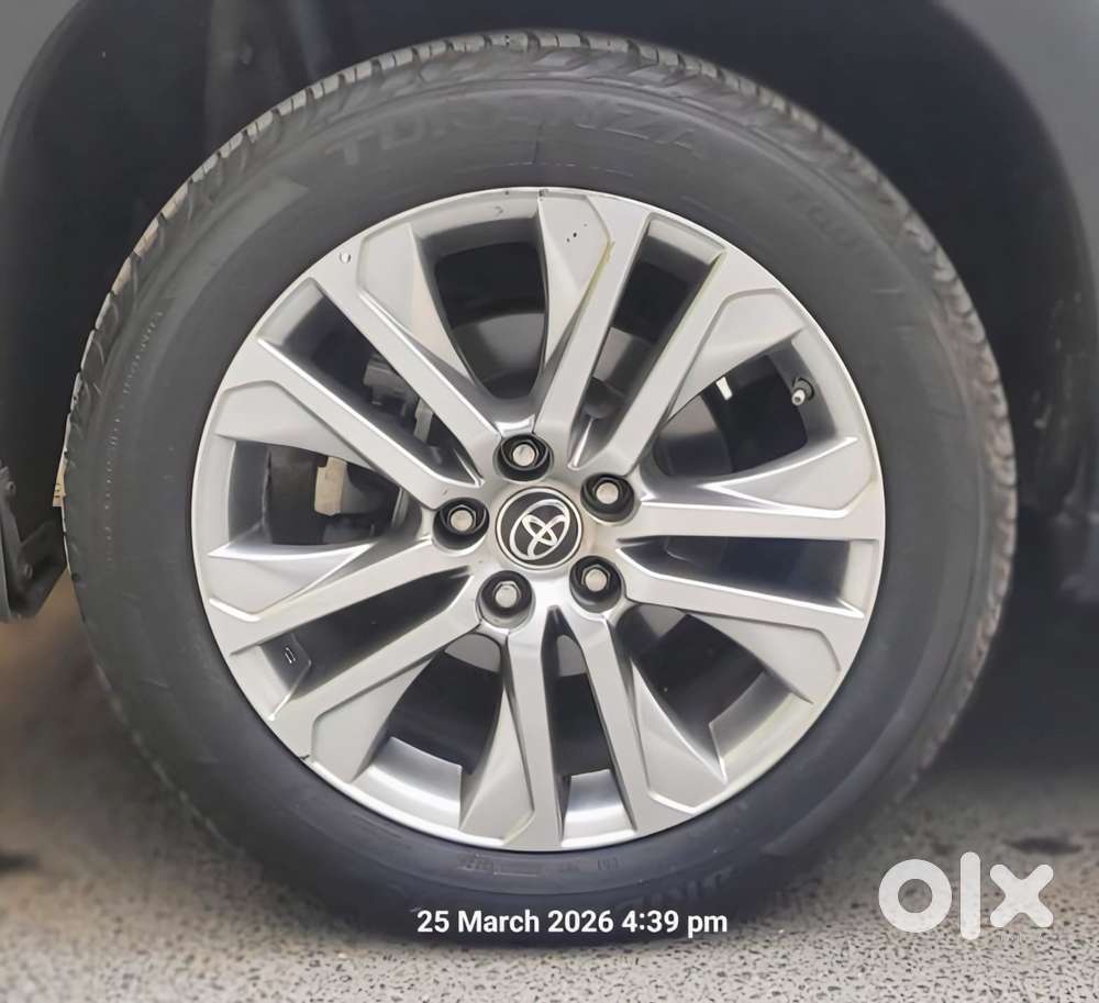 Toyota Innova Hycross 2.0 Zx (o) Hybrid 7 Str, 2024, Diesel