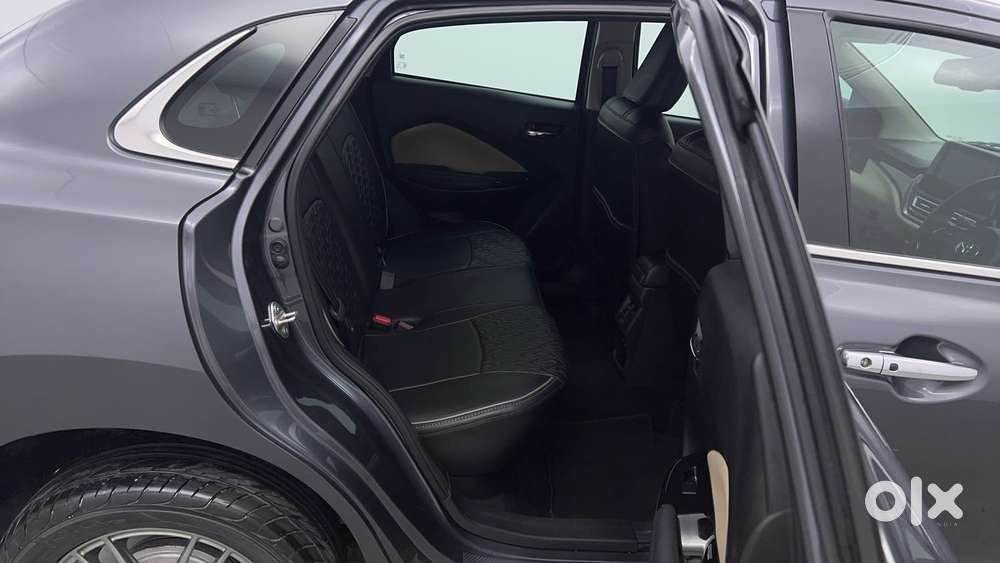 Toyota Glanza 1.2 V Amt, 2024, Petrol