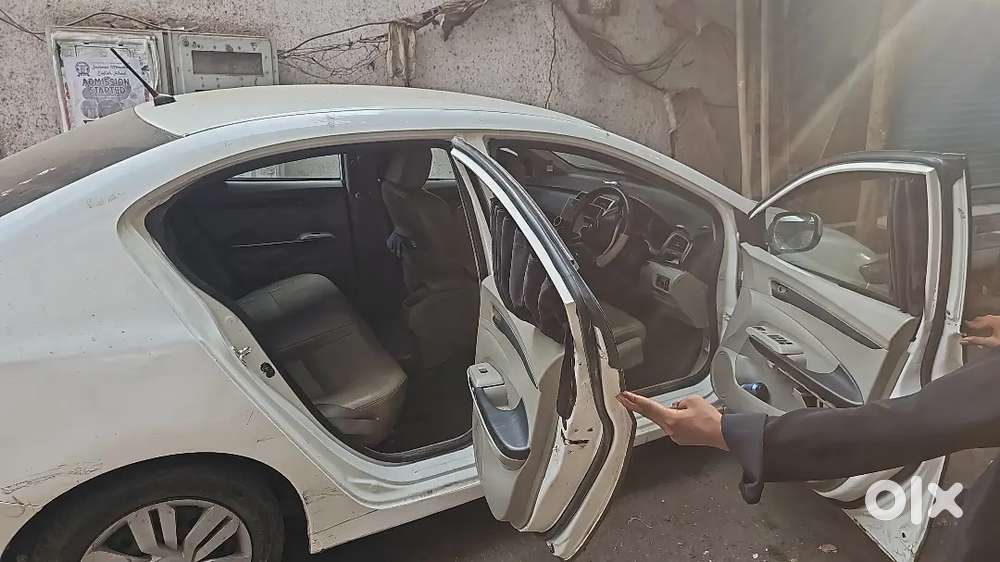 Honda City 2010 Lpg 150000 Km Driven