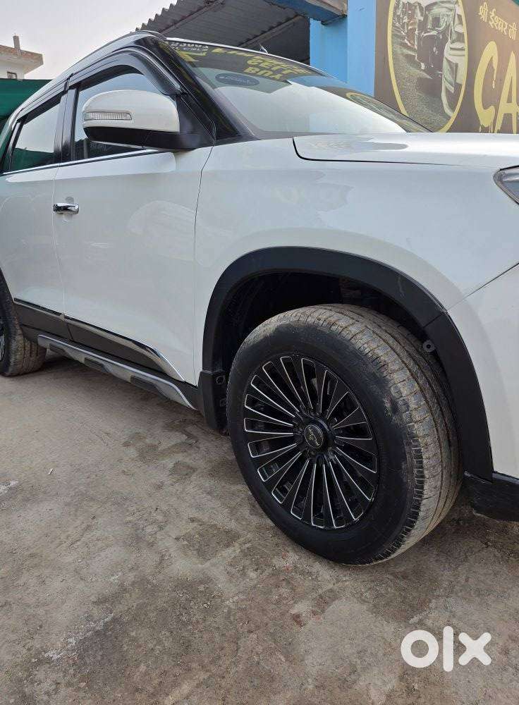 Maruti Suzuki Brezza 1.5 Vxi Cng, 2021, Petrol
