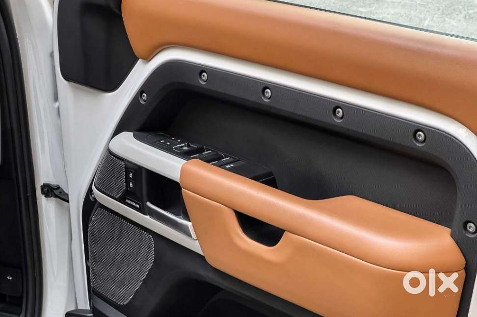 Land Rover Defender, 2024, Petrol