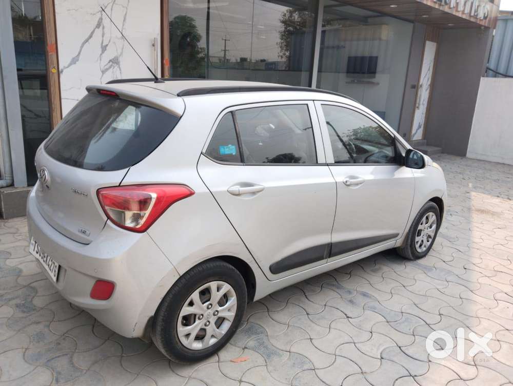 Hyundai Grand I10 Sportz1.2 Crdi, 2015, Petrol