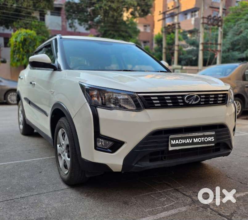 Mahindra Xuv300 W6, 2022, Petrol