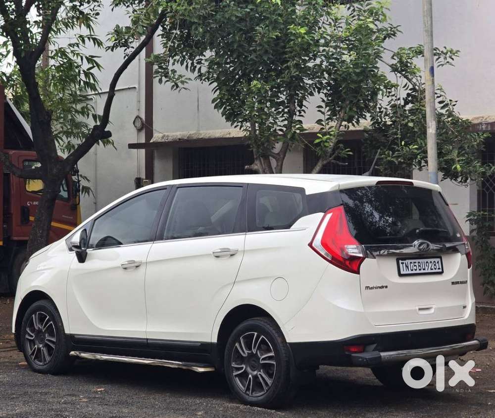 Mahindra Marazzo M8, 2019, Diesel