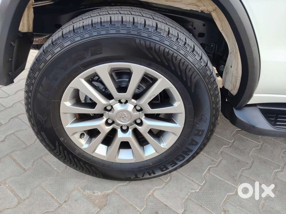 Toyota Fortuner 4x2 At 2.8 Diesel, 2022, Diesel