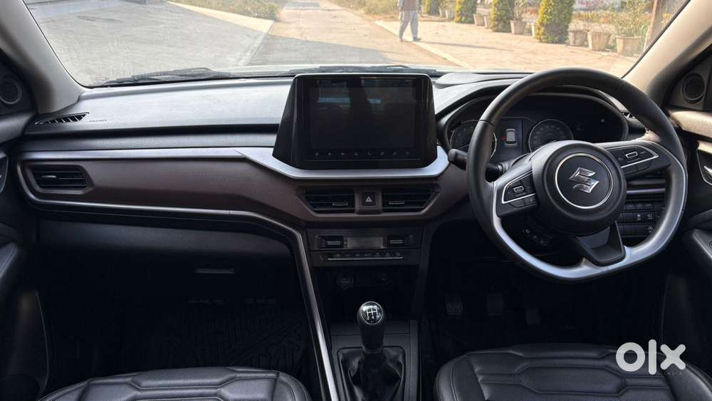 Maruti Suzuki Brezza 1.5 Zxi Smart Hybrid, 2023, Petrol