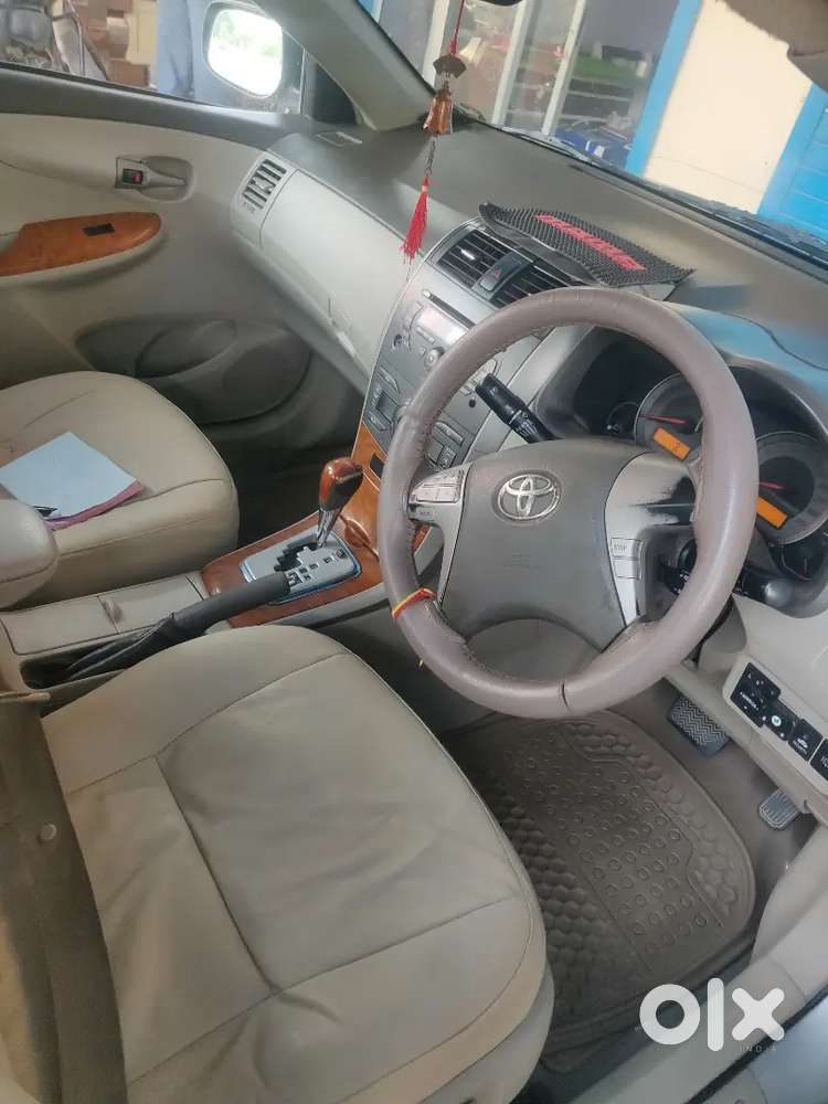Toyota Corolla Altis 2010