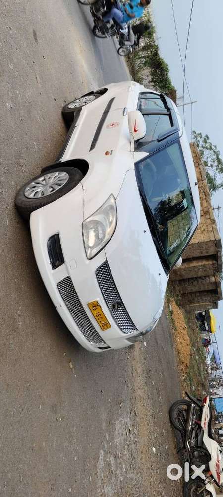 Maruti Suzuki Swift Dzire Tour Ldi, 2016, Diesel