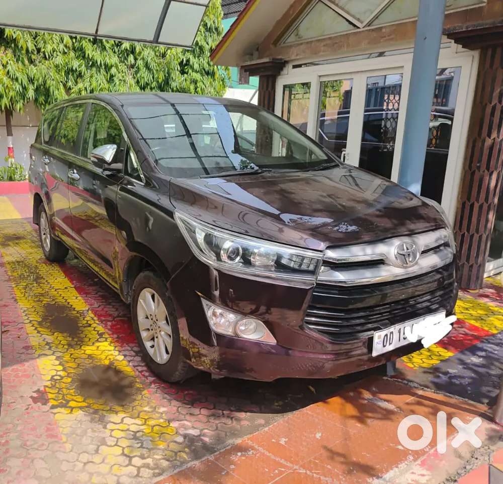 Innova Crysta.2.8.z.automatic