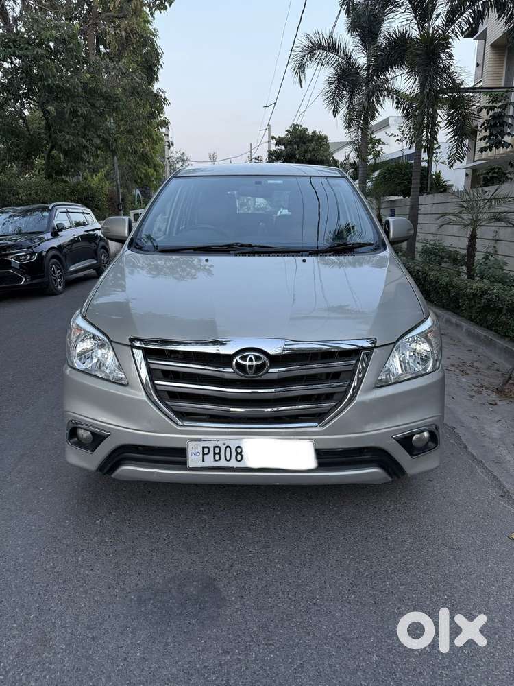 Toyota Innova 2.5 Vx 8 Str, 2015, Diesel