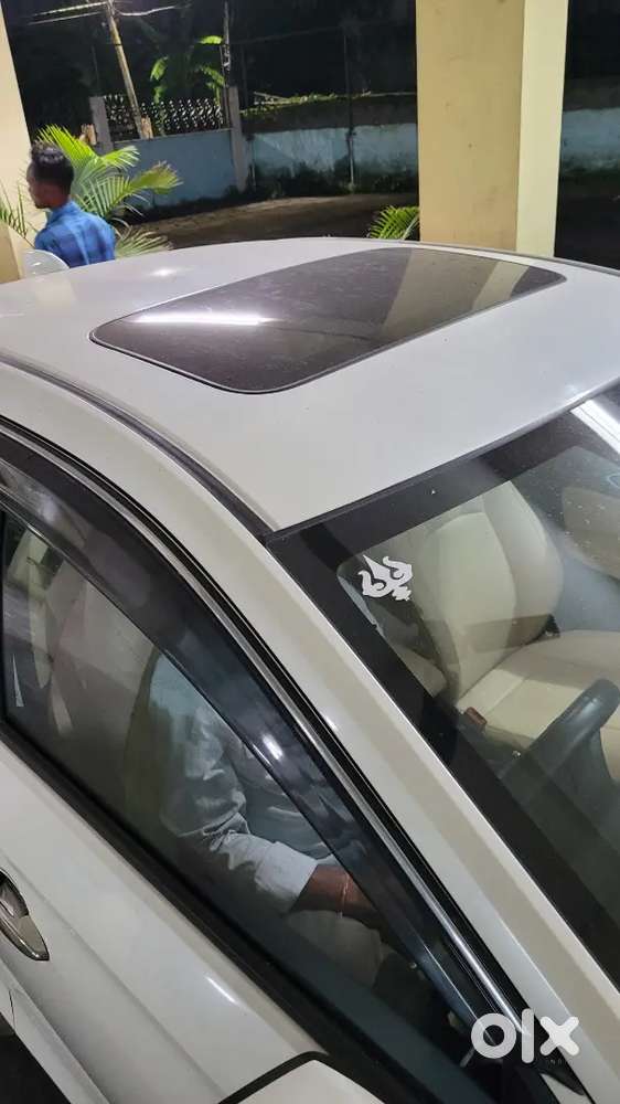 Honda City Zx 2021 Petrol 14000 Km Driven